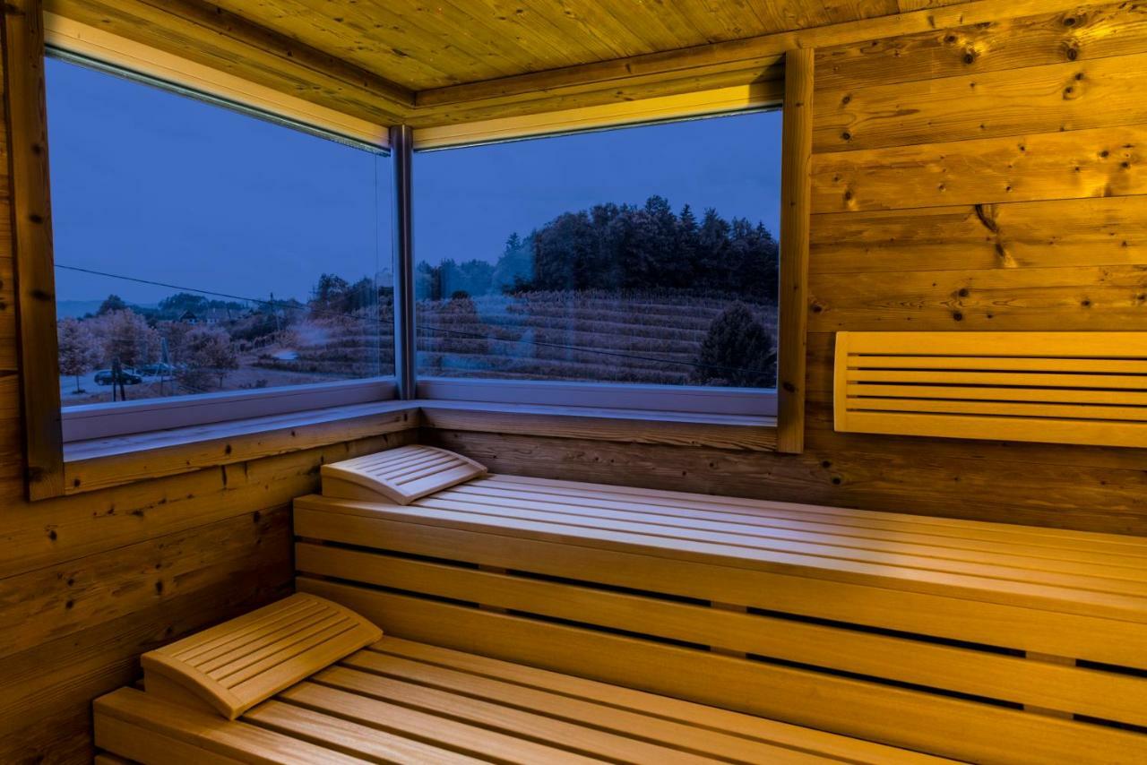 Weingut-wohlfuehlzimmer Adam-lieleg * Leutschach